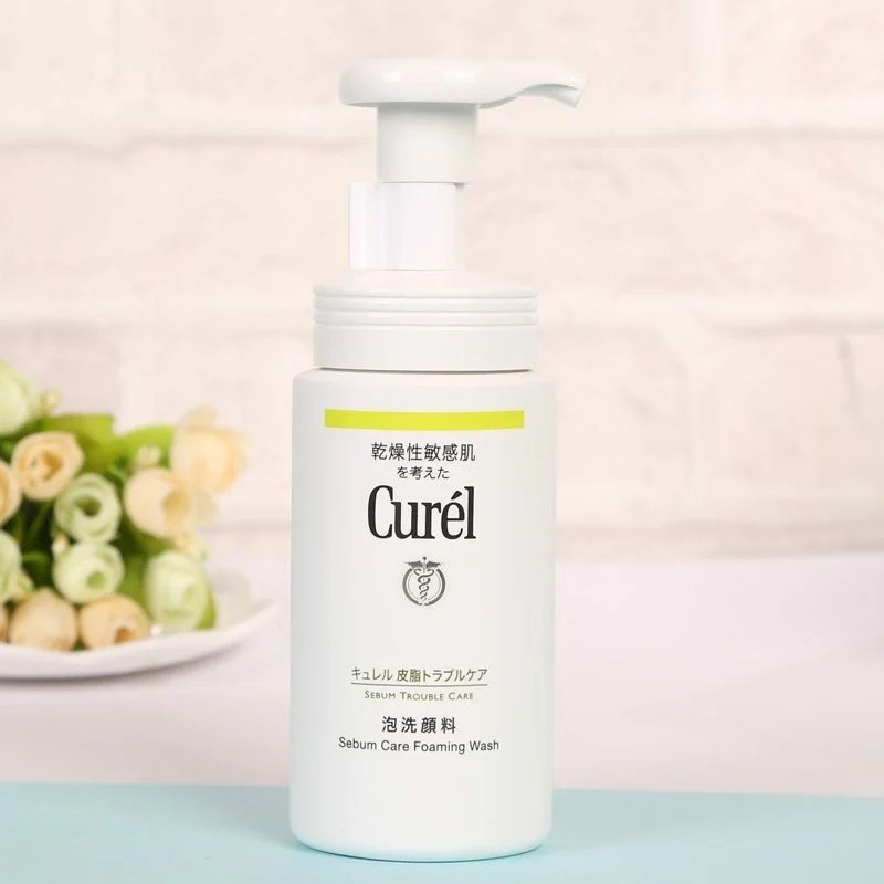 Sữa Rửa Mặt Dạng Bọt Cấp Ẩm Sâu Curél Care Foaming Facial Wash 150ml