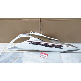 Bộ ốp sườn bên trái - ốp thân honda future x năm 2011 màu trắng.