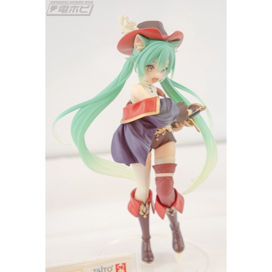 Mô Hình Hatsune Miku Wonderland - Cat Puss in Boots​​ Figure