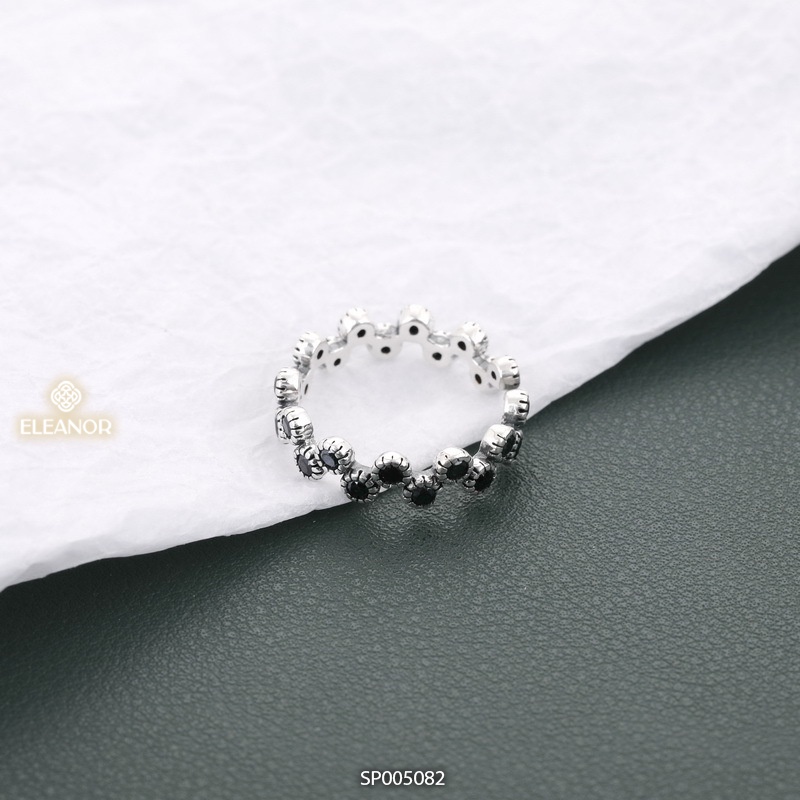 Nhẫn nữ hở bạc 925 Eleanor Accessories hình tròn zigzag đính đá màu đen cá tính phụ kiện trang sức 5082