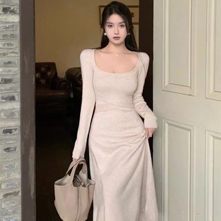 Váy len nữ thu đông cổ tròn phom dáng A chất liệu len dệt kim phong cách cô nàng thanh lịch