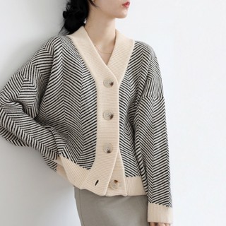 Áo khoác cardigan len dày lông thỏ họa tiết Hàn Quốc