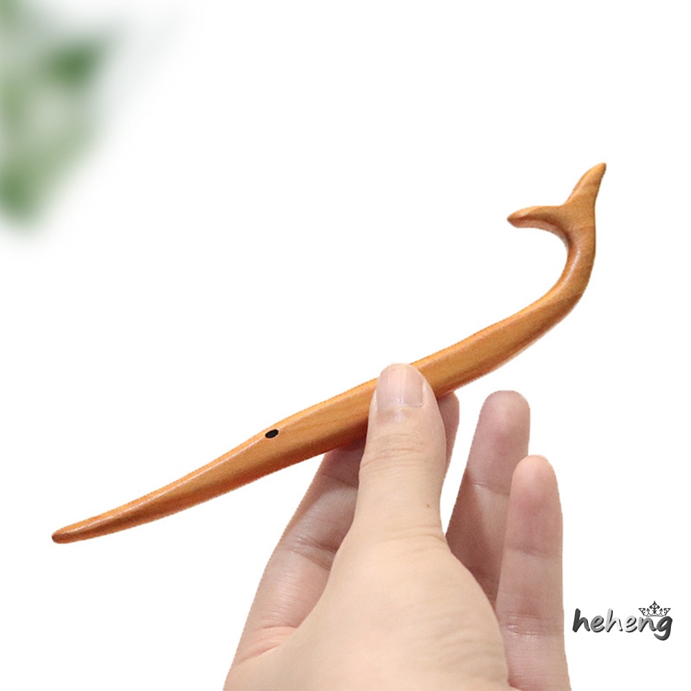 Kẹp Tóc Hình Cá Voi Bằng Gỗ Phong Cách Trung Hoa