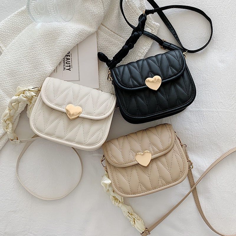 Túi xách nữ, chất liệu da PU cao cấp túi đeo chéo nắp khóa trái tim Phong cách thời trang