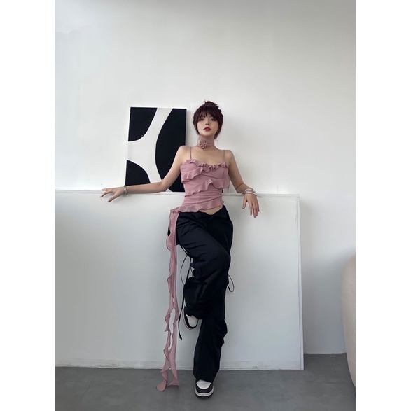 LadyQueen- Áo tua rua vạt xéo kèm bông buộc cổ- Lily Top | BigBuy360 - bigbuy360.vn