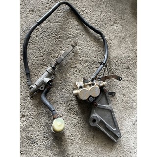 Tổng phanh sau Suzuki vi va 110