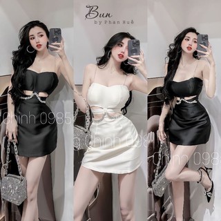 Đầm cúp ngực. chất tacta