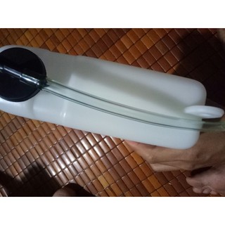 Bình nước phụ Toyota Innova