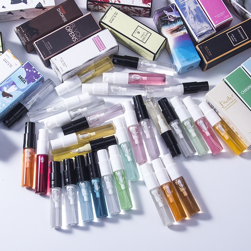 Irislove 3ML Nước Hoa Dạng Xịt Hương Hoa Cúc / Trái Đào Tươi Mát Thoải Mái Nhẹ Nhàng Lâu Phai Cho Nam Và Nữ