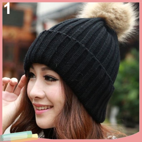 Mũ trùm đầu chất liệu len màu trơn trang trí bóng lông xinh xắn cho nữ