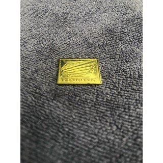 logo vàng titanium Honda cánh chim