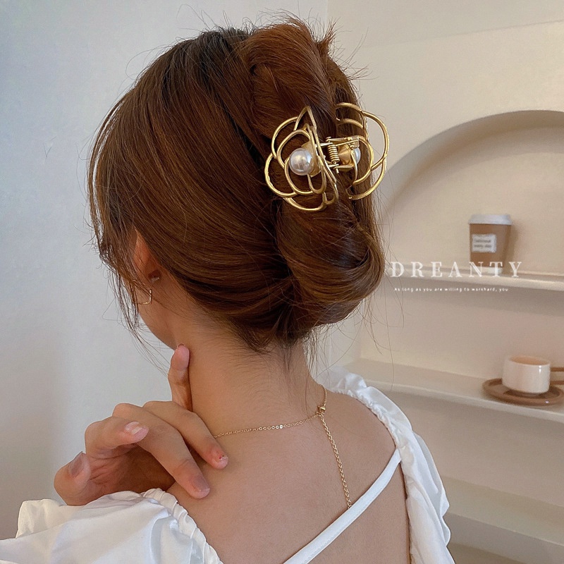 Kẹp Tóc Hình Cá Mập Đính Hoa Trà Và Ngọc Trai Giả Bằng Kim Loại Phong Cách Retro Thời Trang