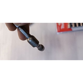 đầu vít tôn 8mm Makita