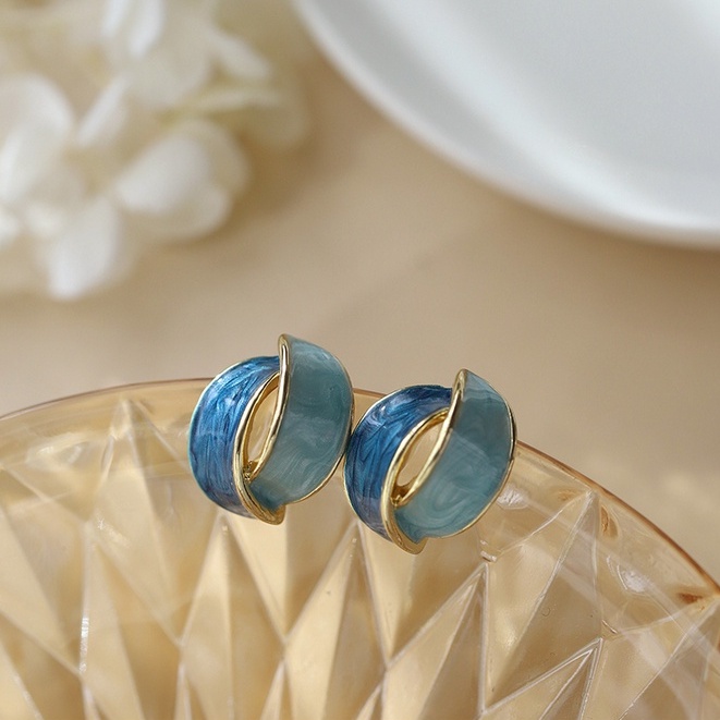 Khuyên tai kẹp không bấm lỗ chốt cố định dáng xoắn K281 bằng hợp kim mạ vàng hình chữ C bigsize dáng ngắn Leous