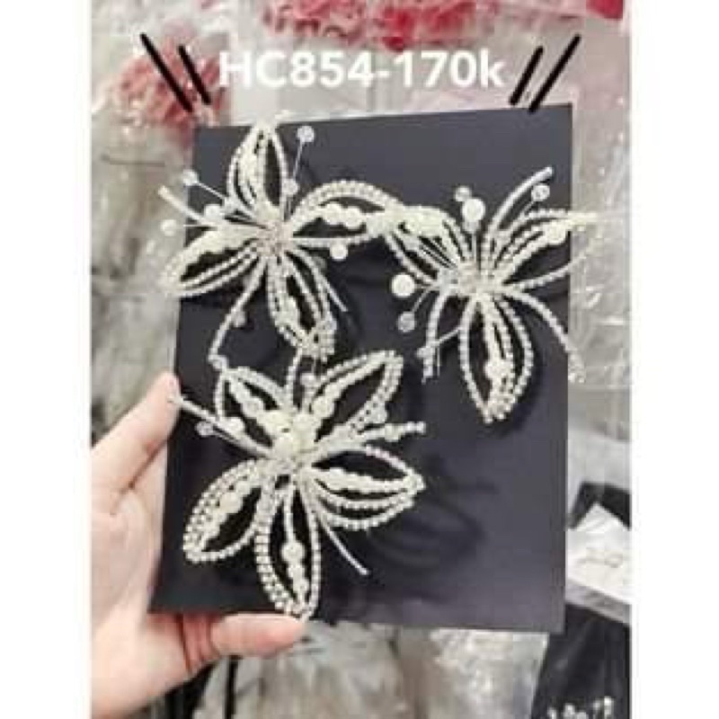 Các mẫu cài tóc cô dâu