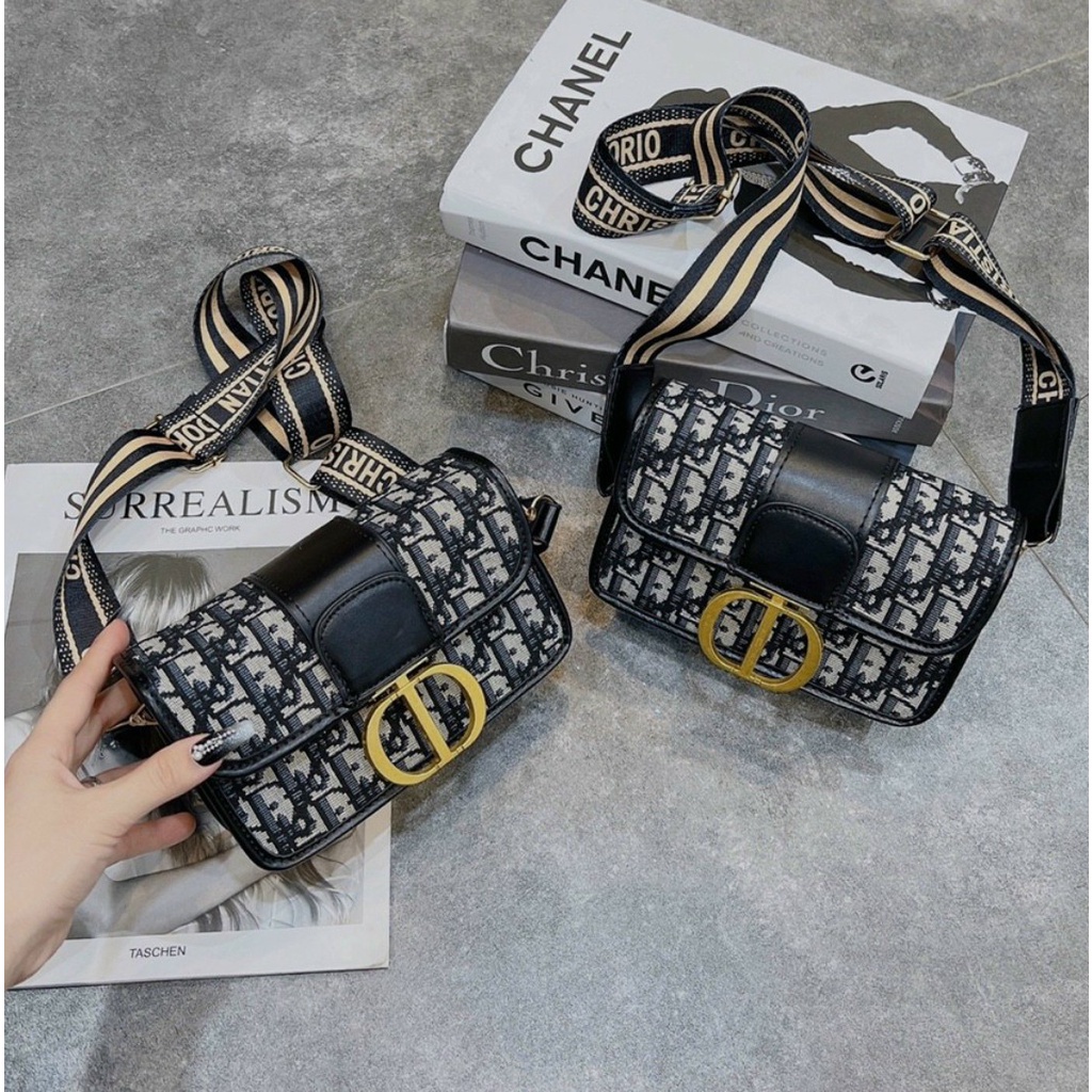 Túi đeo chéo Christian CD chất liệu vải dệt