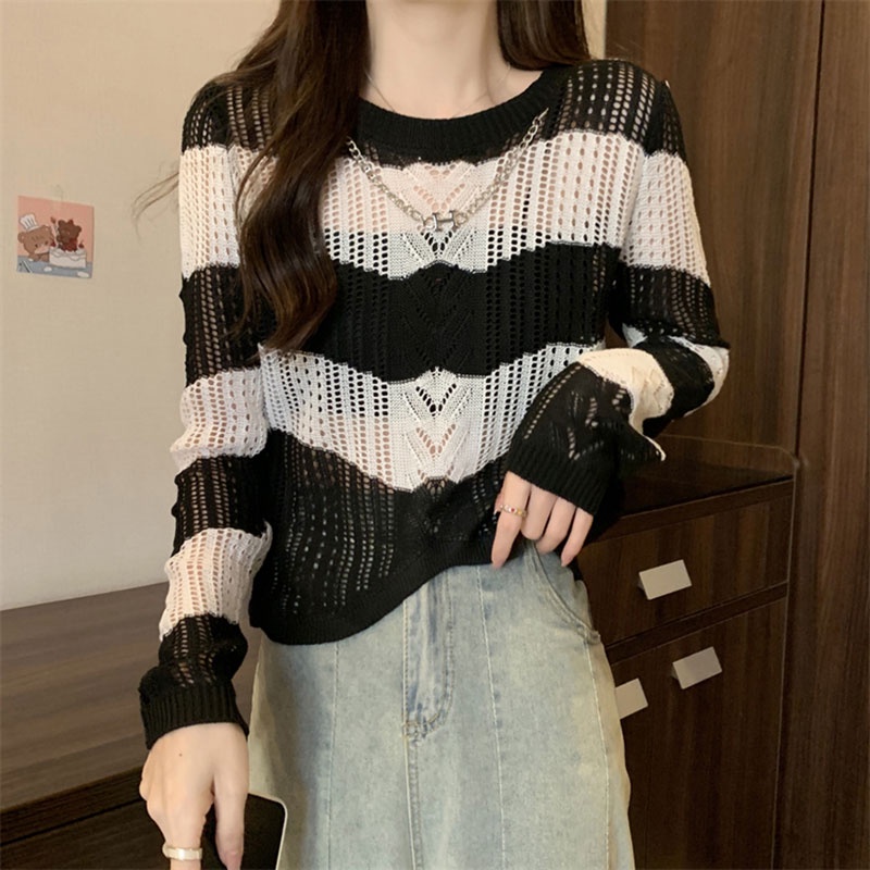 Áo Dệt Kim Tay Dài Cổ Tròn Họa Tiết Kẻ Sọc Thiết Kế Bất Đối Xứng Thời Trang Hàn Quốc Cho Nữ