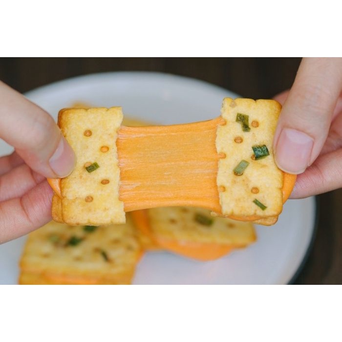 Bánh quy hành Đài Loan 500g