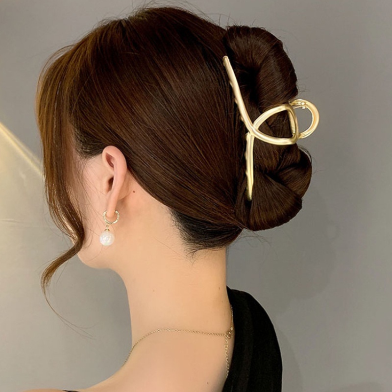 Kẹp Tóc Kim Loại Hình Hoa Đính Ngọc Trai Sang Trọng