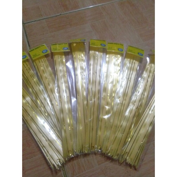 Nơ trang trí ly đèn cầy.