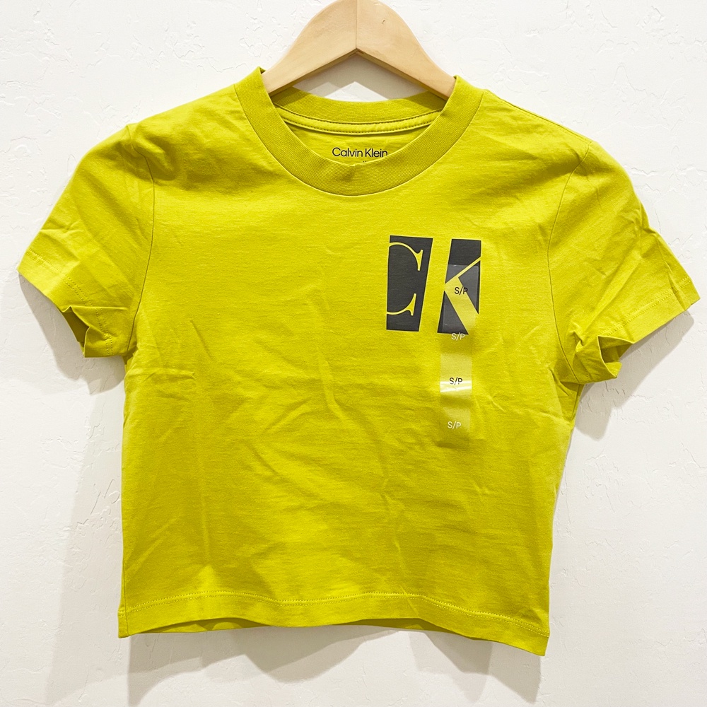Áo thun nữ Calvin Klein Monogram Logo Boxy Cropped - Lime