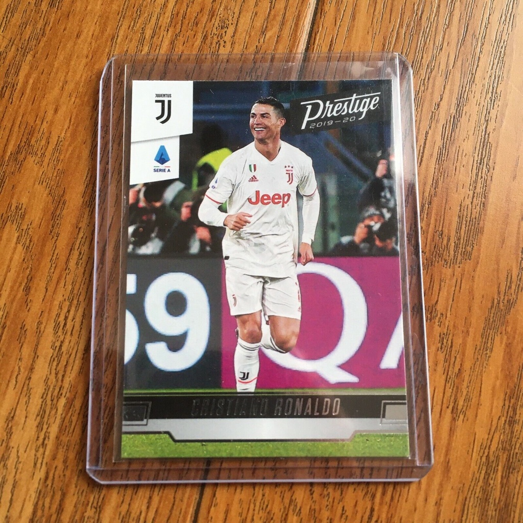 Thẻ cầu thủ Cristiano Ronaldo Prestige 2019-20 Juventus Serie A No.242 Panini