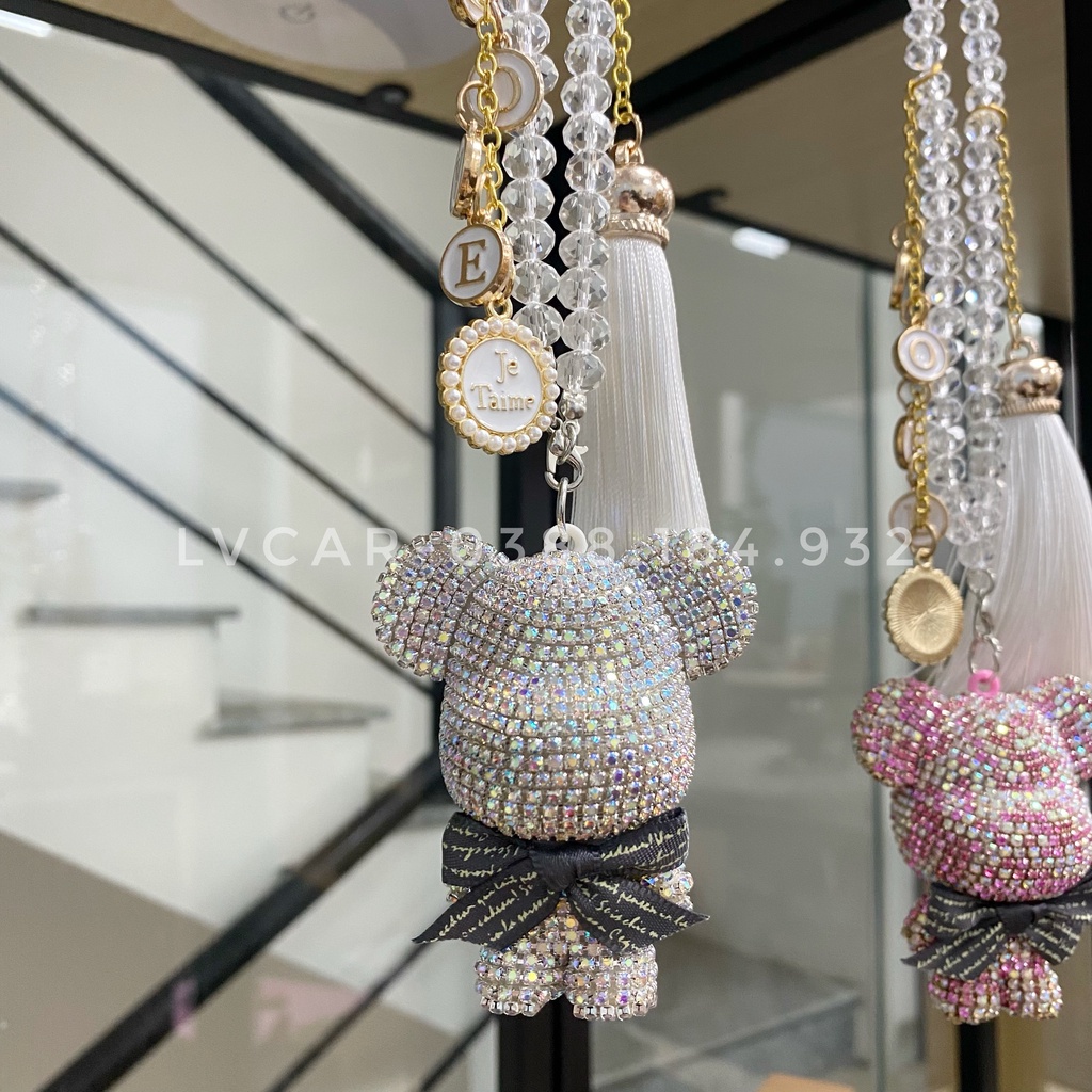 Khánh treo gấu đính đá trang trí gương ô tô. Dây treo gương gắn đá hàng cao cấp full hộp.