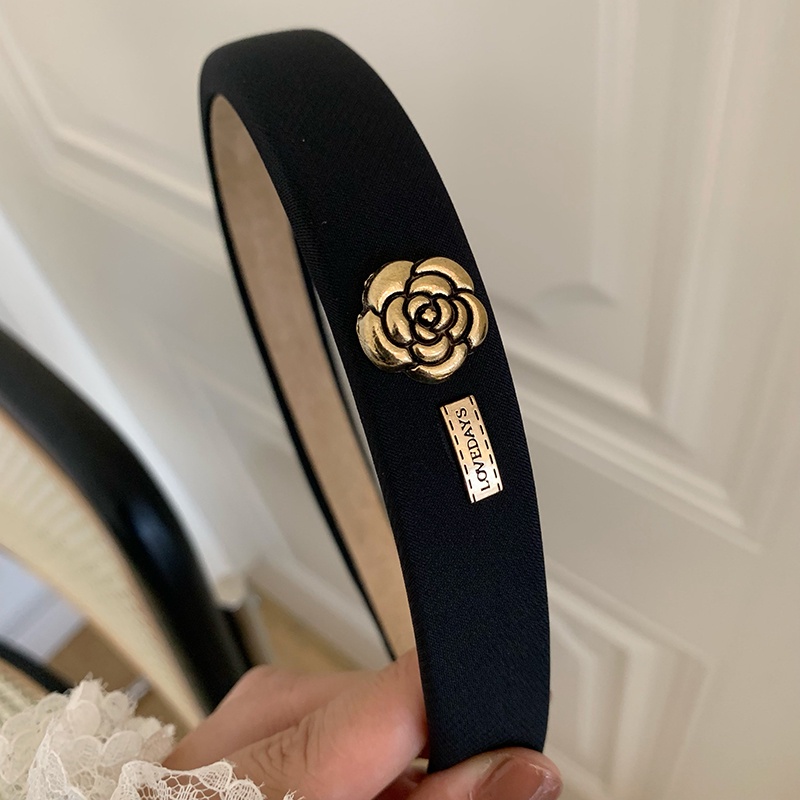 Băng Đô Xốp Màu Đen Đính Hoa Trà Phong Cách Hàn Quốc Cổ Điển