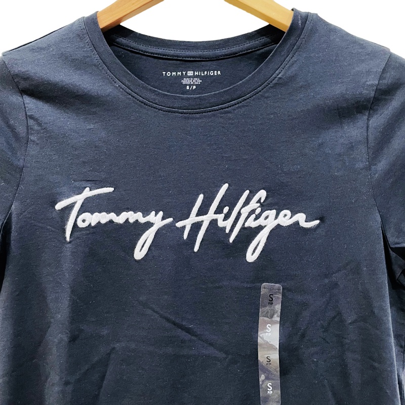 Áo thun nữ Tommy Hilfiger Signature T-Shirt - Black, Size XS