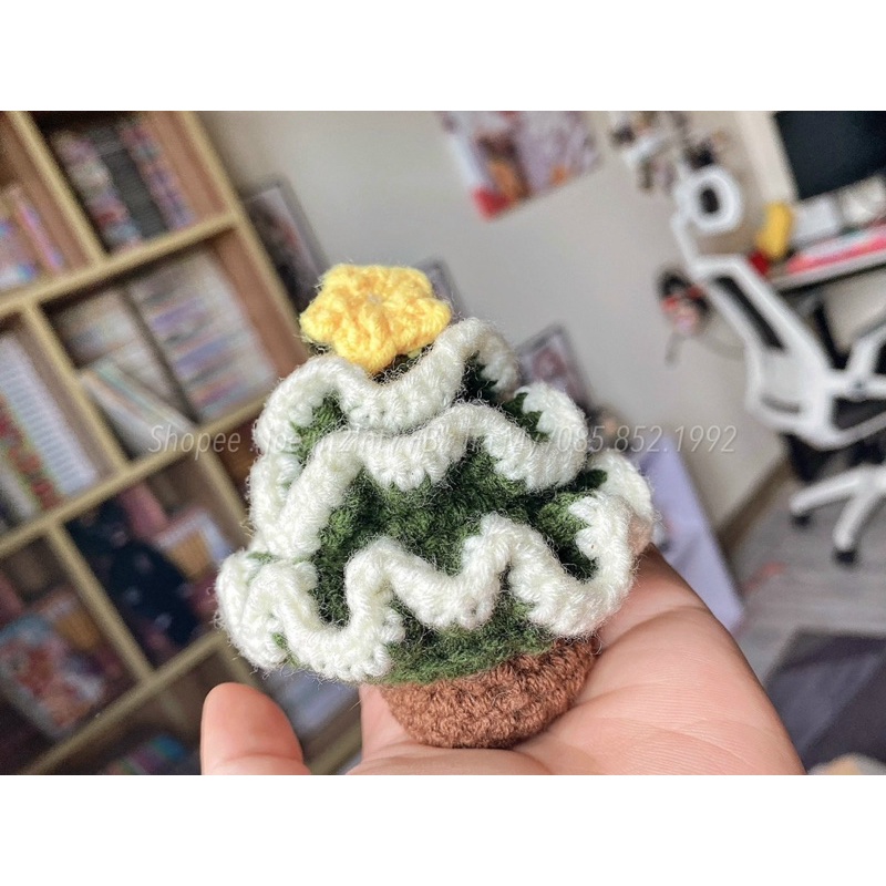 Móc chìa khoá cây thông noel mini bằng len