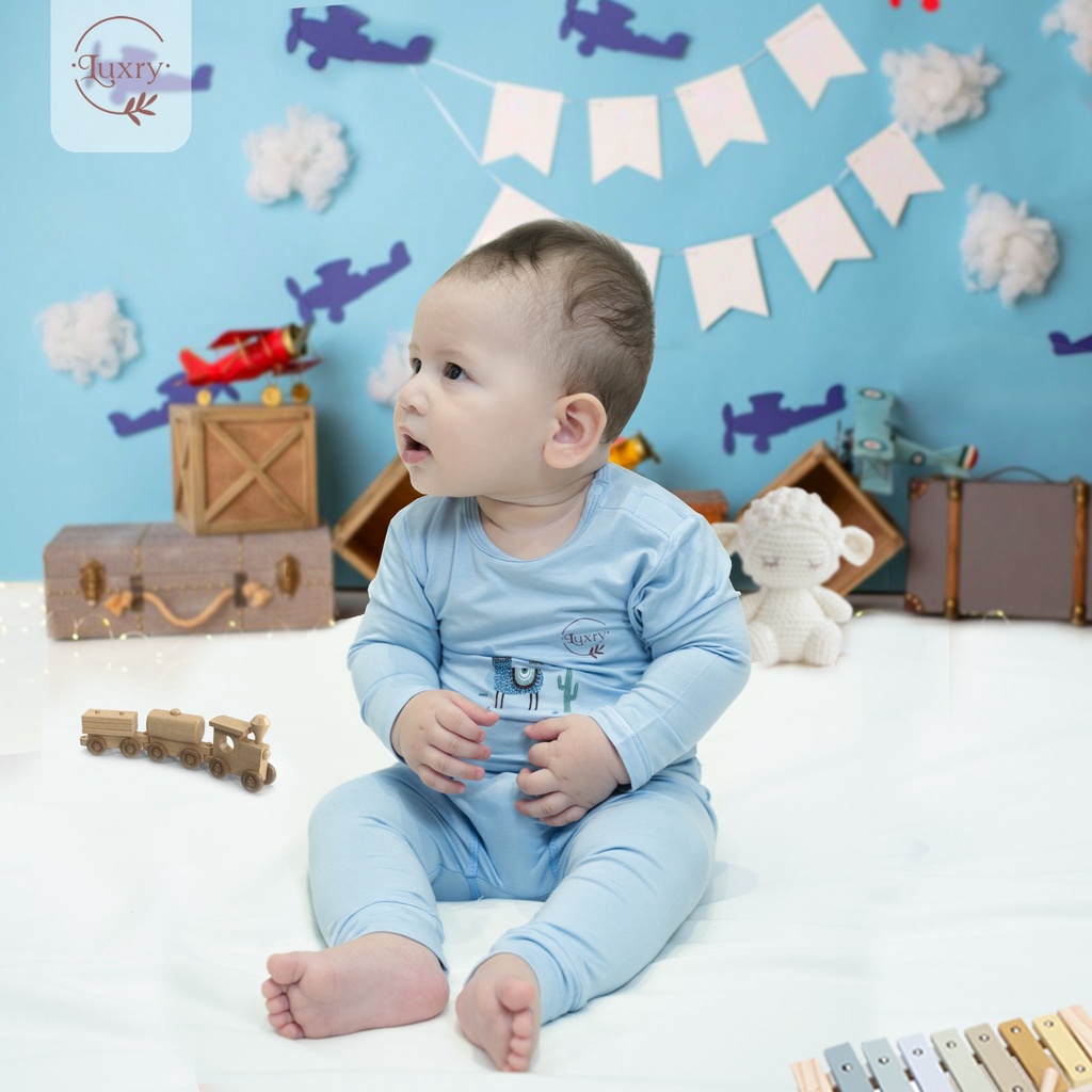 Bộ quần áo dài tay cài vai LAMA thương hiệu Luxry mềm mịn co giãn cho bé từ 6 tháng đến 9 tuổi