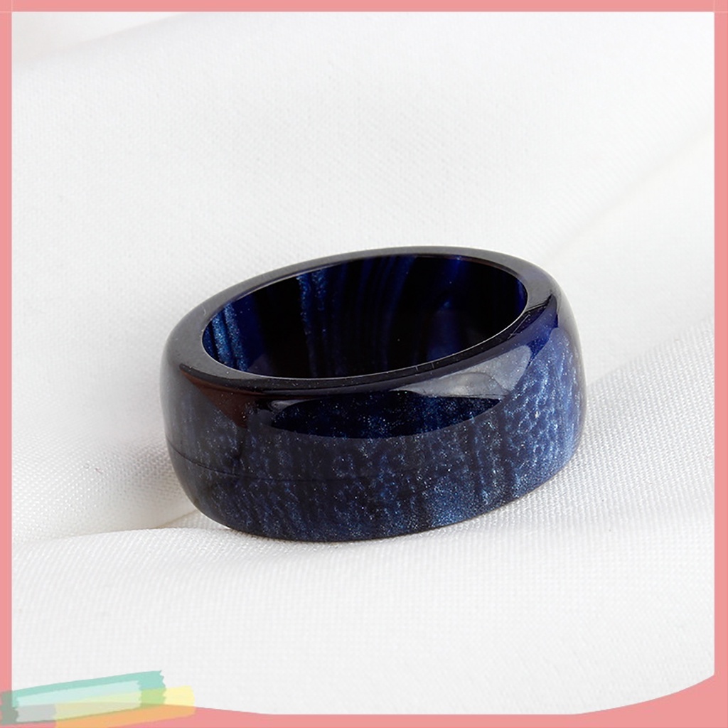 Nhẫn acrylic màu cầu vồng độc đáo thời trang