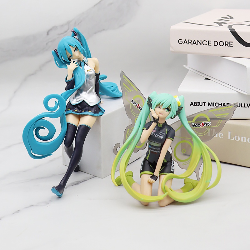 Mô Hình Nhân Vật Anime Hatsune Miku Bướm Bằng PVC Để Bàn Trang Trí