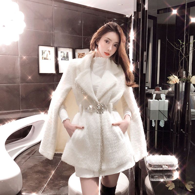 Influencer Áo Choàng Cổ Vest Đính Hạt Tua Rua Dáng Rộng Sang Trọng Thời Trang Mùa Đông Cho Nữ
