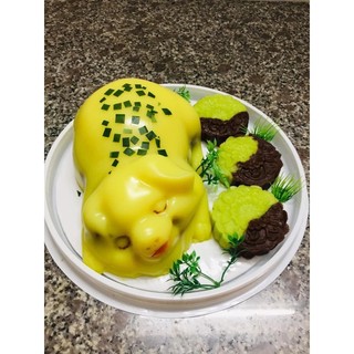Khuôn rau câu nhựa con Heo đổ rau câu, xôi vía thần tài, ông công ông táo, khai trương (Có hộp)