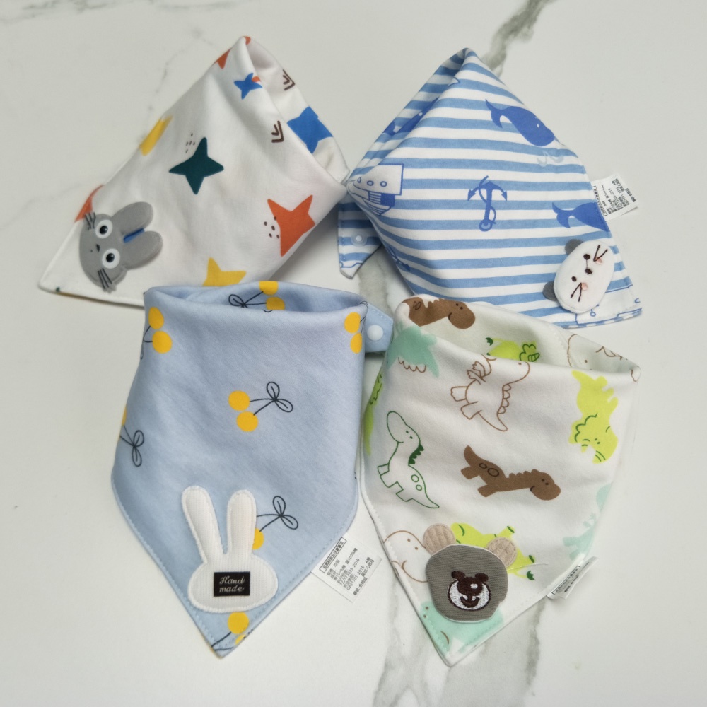 Set 4 Yếm Ăn Cotton Xinh Xắn Dành Cho Các Bé