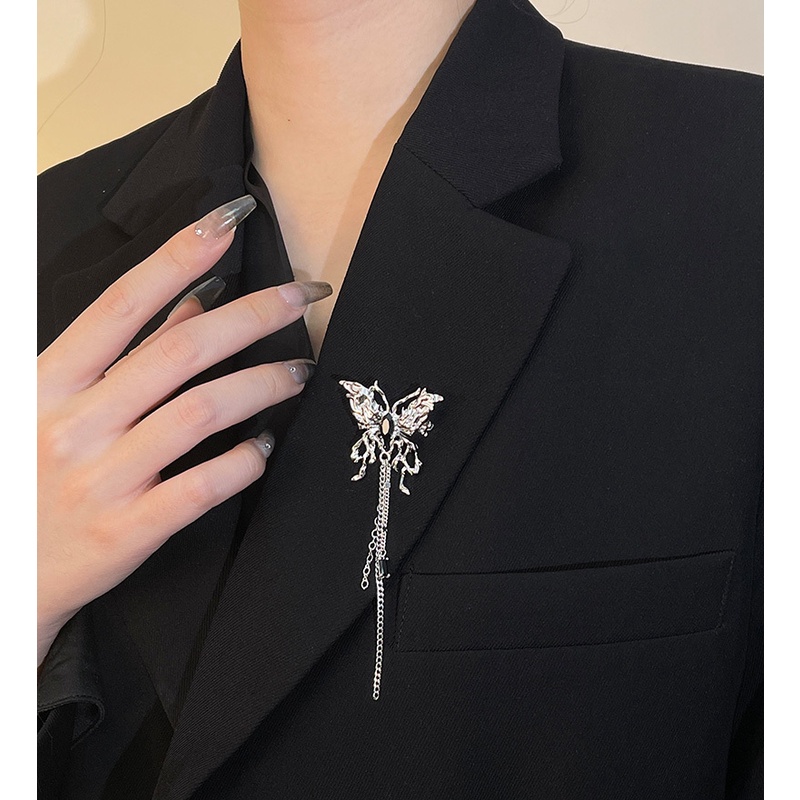 Ghim Cài Áo Hình Cánh Bướm Phối Dây Tua Rua Đính Đá zircon Phiên Bản hip hop Nhỏ Nhắn Cá Tính Phong Cách Hàn Quốc Cho Nữ