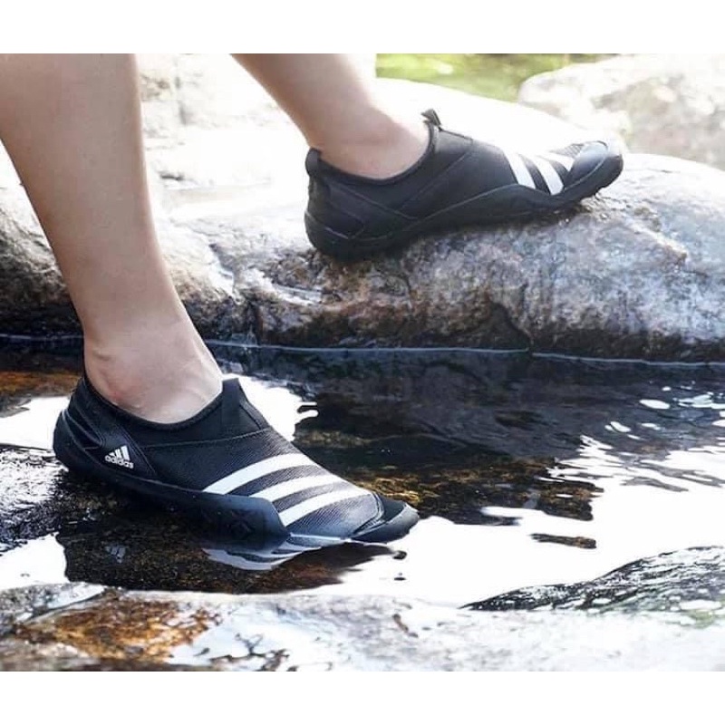 Giày lội nước, đi mưa có lưới thoát nước