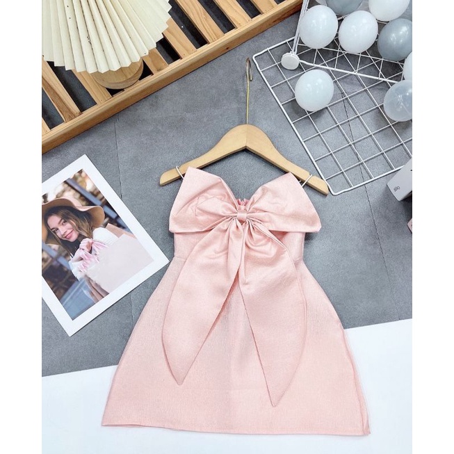 Váy 2 dây thiết kế nơ to điệu đà tiểu thư bé gái