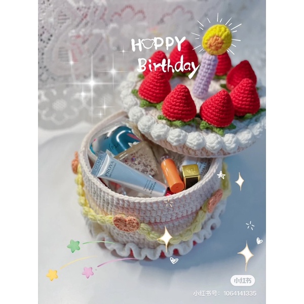 Bánh gato bằng len có thể mở nắp đựng mĩ phẩm, bánh kẹo