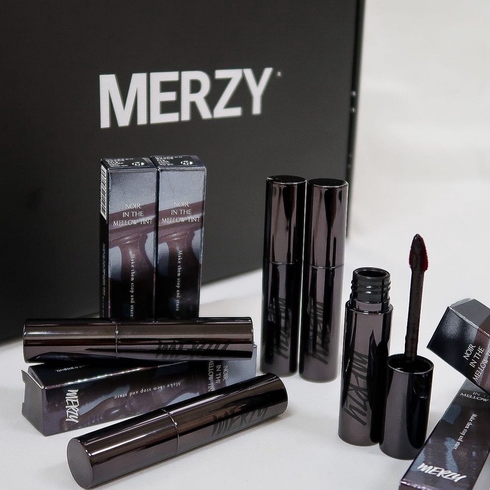 Son kem lì Merzy Noir In The Mellow Tint M13 Vapor red vỏ đỏ, M2, M11, M17