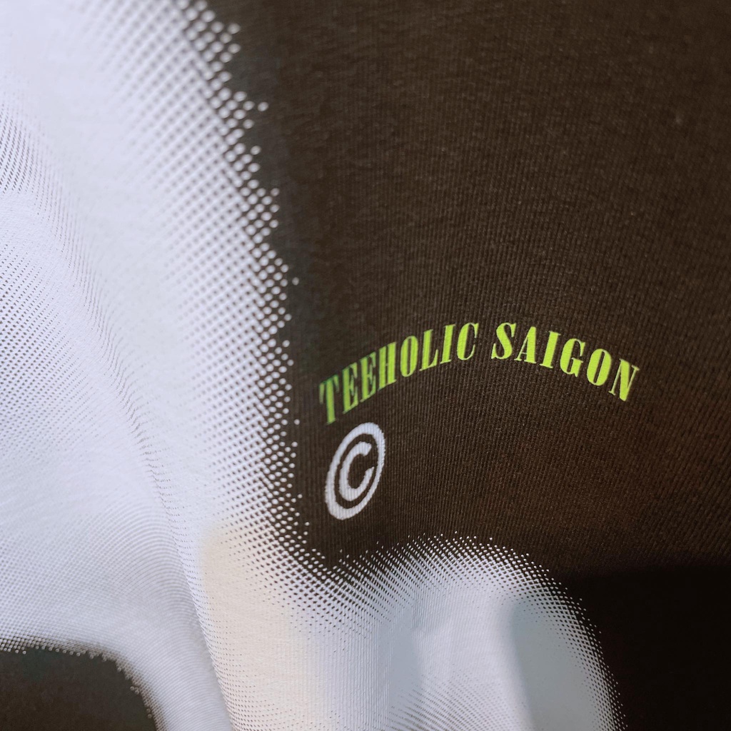 Áo thun unisex nam nữ form rộng in hình người ảo ảnh màu đen TeeHolic THS local brand