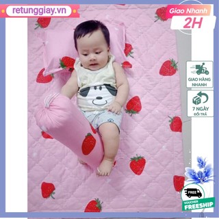 Sét chăn gối cho bé đi nhà trẻ mẩu trái dâu