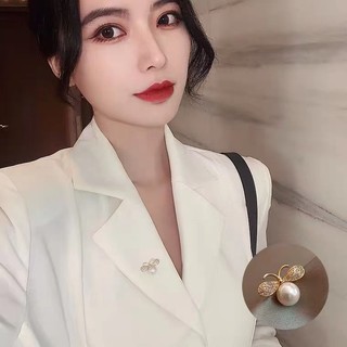 Cài cúc ong hạt châu