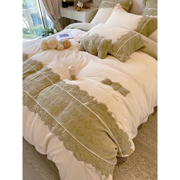 Freeship 💕 Bộ chăn ga gối nỉ nhung thêu hoa - Set 4 món tuyết sữa mịn thêu viền bèo - loại 1 dày dặn