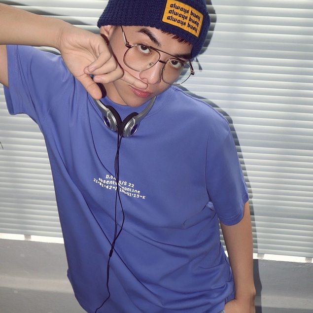 Áo phông unisex oversized Dopamine màu tím AWOL