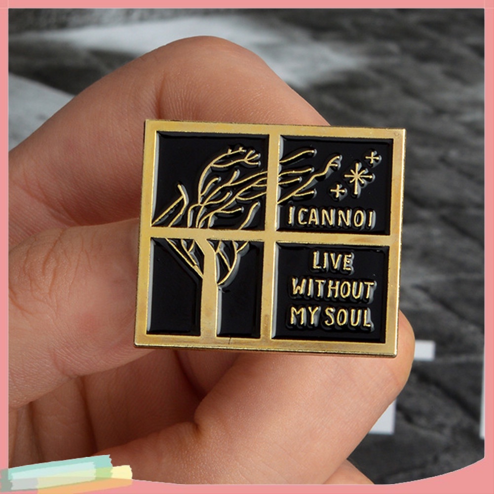 Ghim cài áo khắc chữ trích dẫn từ Jane Eyre phong cách văn học