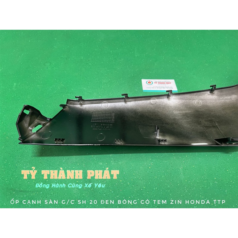 Ốp cạnh sàn gác chân SH 2021 Đen Bóng có tem Phải