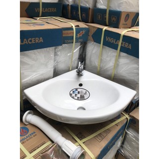Chậu lavabo góc Thái Bình  kích thước(36*36)mm  đủ phụ kiện vòi lạnh