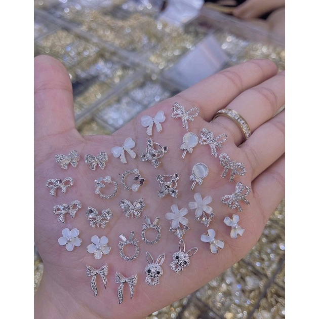 Set charm đính móng mix nhiều kiểu